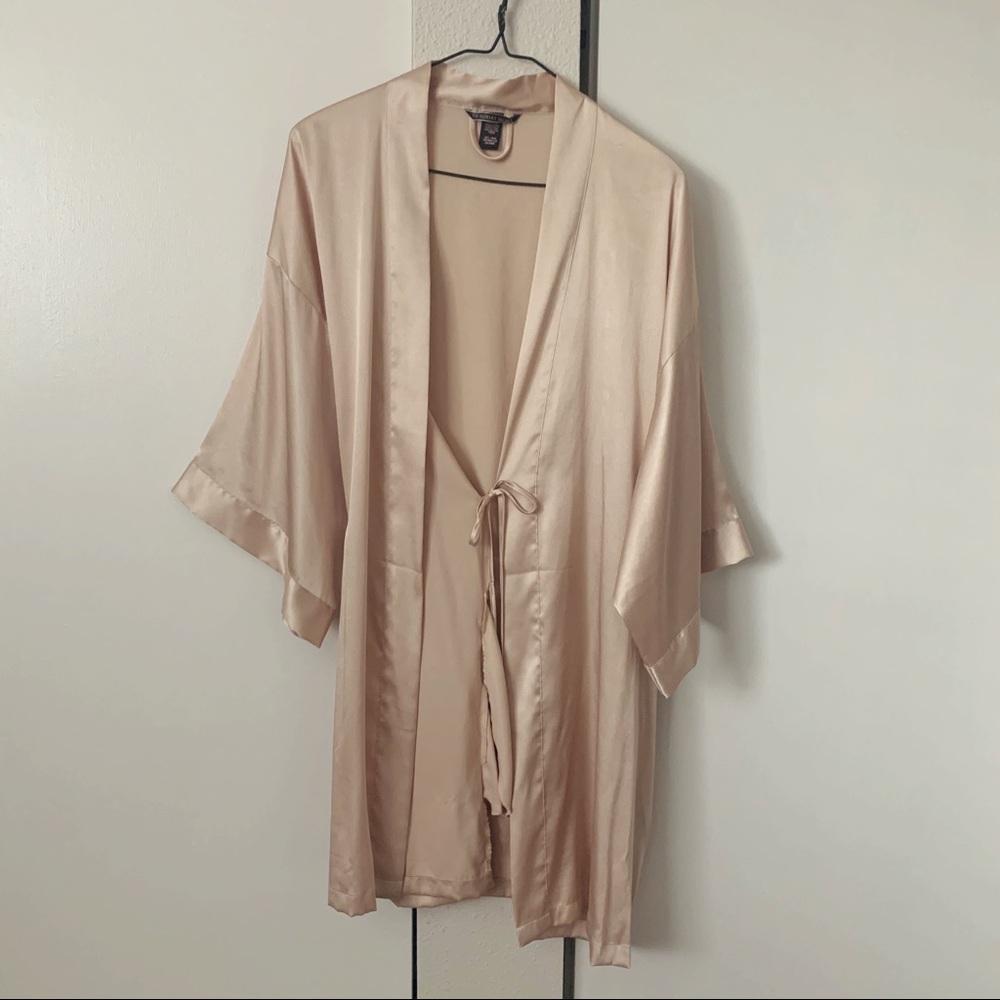 🥂 silky champagne victoria's secret robe 🥂